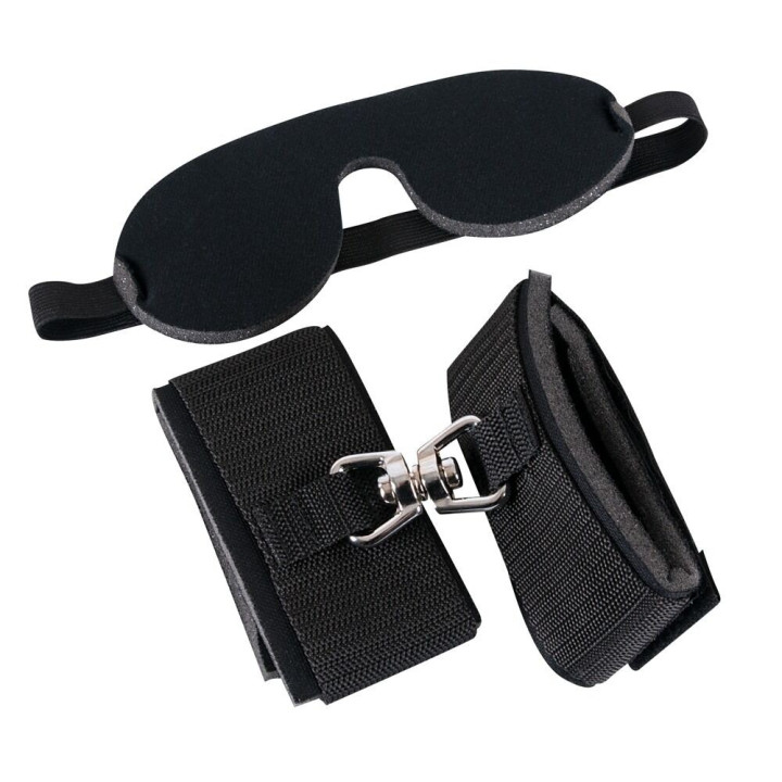 Bad Kitty Wristcuffs Eyemask