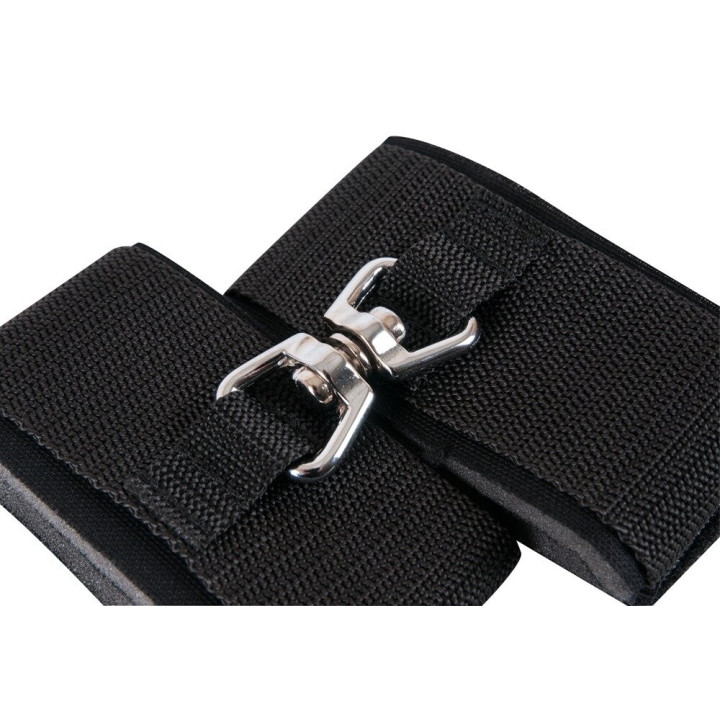 Bad Kitty Wristcuffs Eyemask