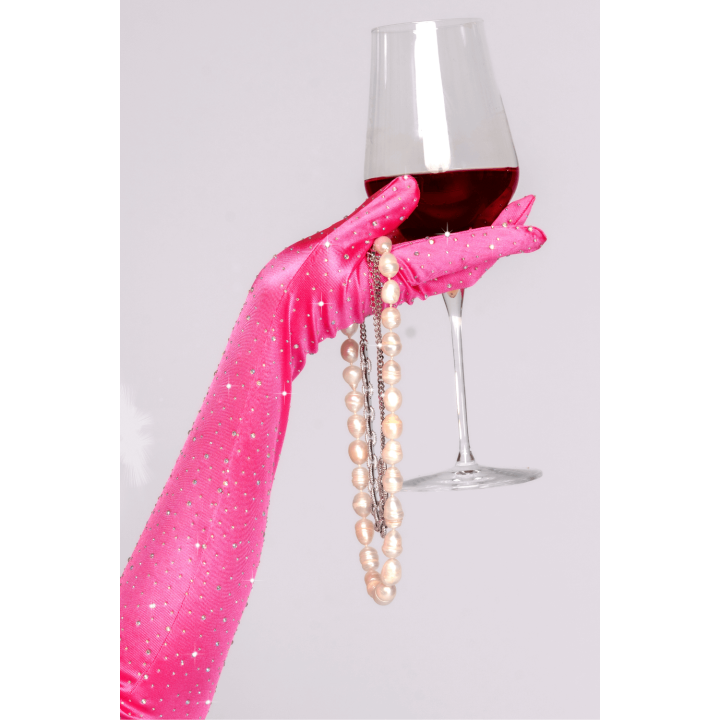 Une paire de gants satinés roses avec strass - Mapalé