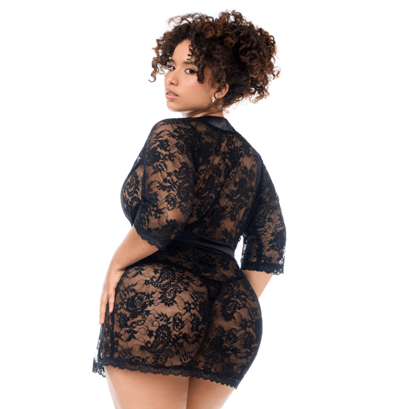 Peignoir en dentelle grande taille Mapalé avec string assorti