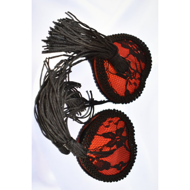 Paire de cache tétons adhésifs en forme de cœur avec dentelle noire et pompom