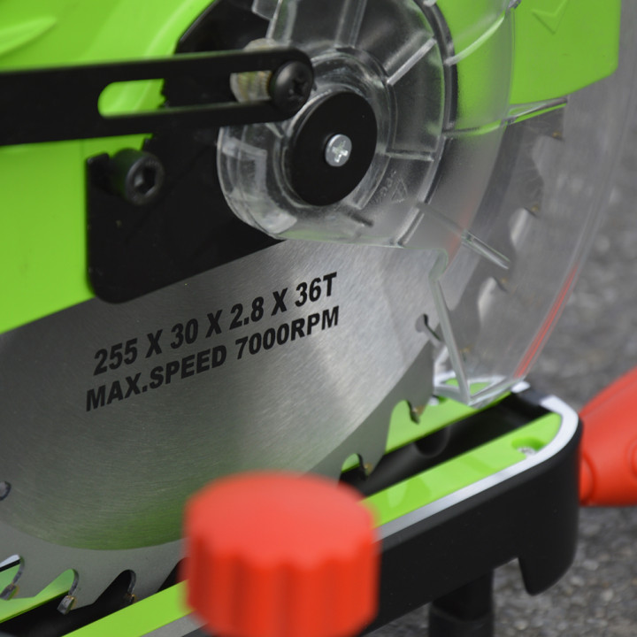 Scie à onglets radiale 1800W - Lame 254mm 36 dents - Constructor