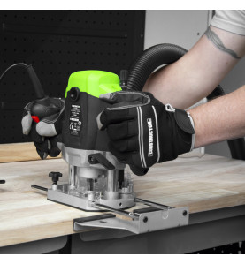 Défonceuse 1050W, pinces de serrage dimaètre 6 et 8 mm avec accessoires - Constructor