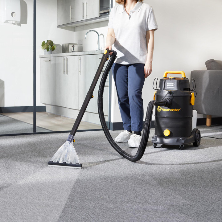 Aspirateur eau et poussières / shampouineuse 1300W - 30L