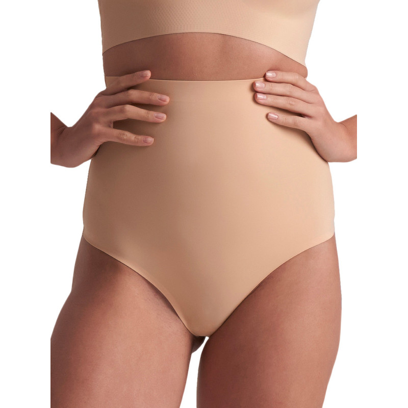 String taille ultra haute invisible