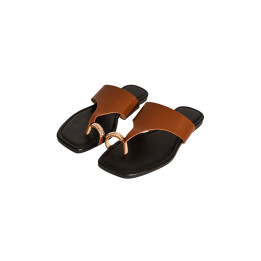 Sandales plates avec anneau Eva