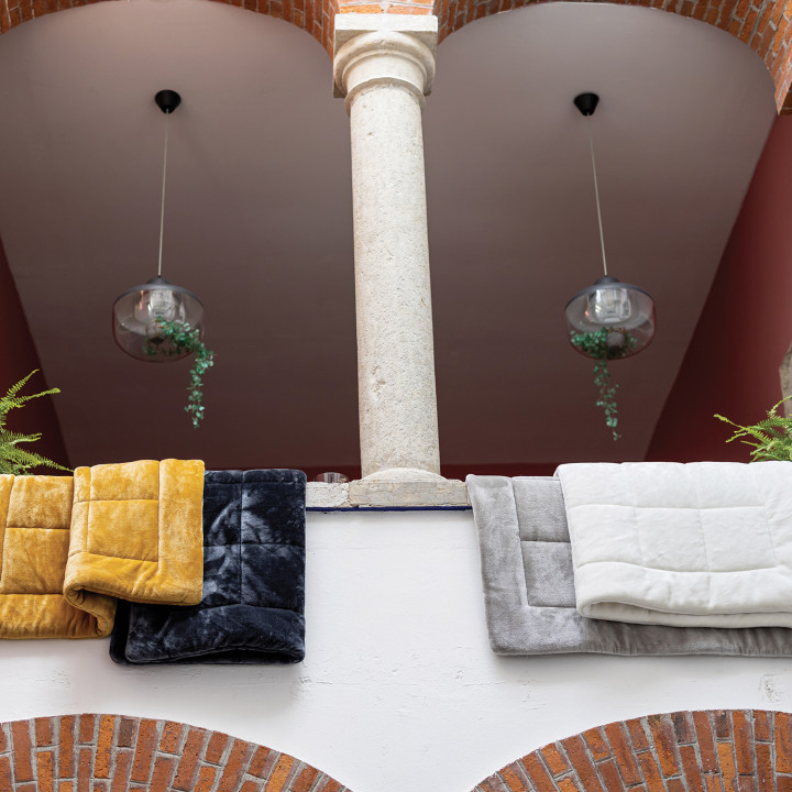 Cubre cama Betender Neige 225 X 260