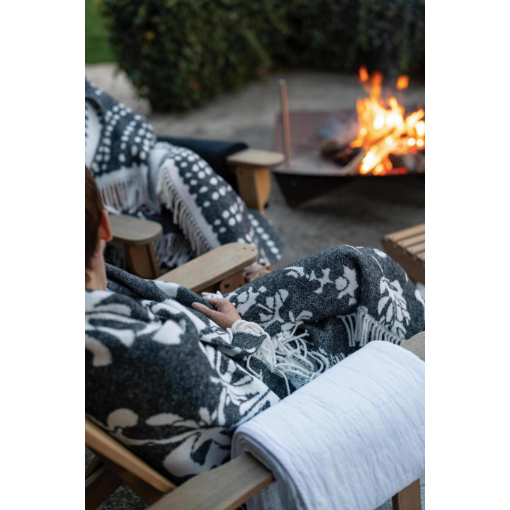 Manta reciclada Taina Carbone 127 X 160