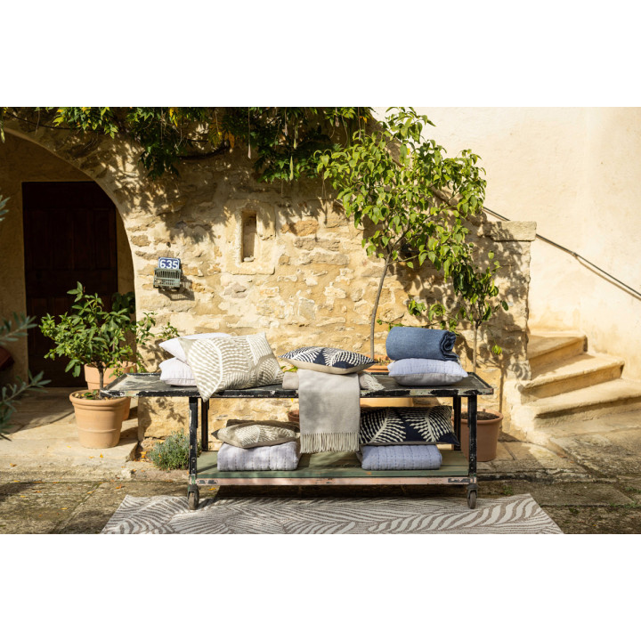Almofada bordada Flora Marine 40 X 65
