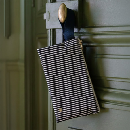 Handgelenk-Clutch Basile Caviar 14 X 24
