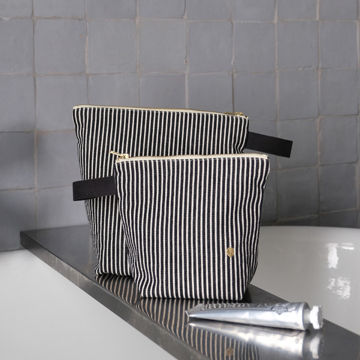 Kulturtasche Basile Caviar S 18 X 22 X 8