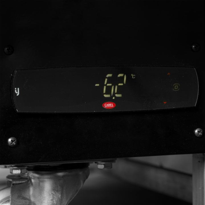 Réfrigérateur/congélateur noir pour achats impulsifs EIB-D1010-B1