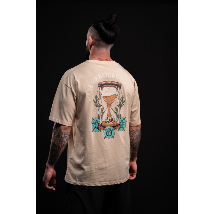 T-Shirt oversize unisexe brun grège WAKE UP BEFORE TIME CAP | VERY BAD WOD — Brun grege · Taille S