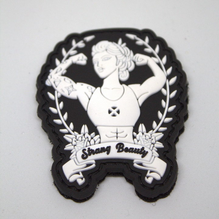 Patch PVC 3D velcro noir STRONG BEAUTY | VERY BAD WOD — Noir · Taille TU