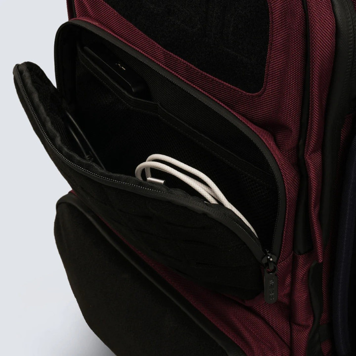 Sac à Dos Sport PICSIL MAVERICK 2e génération bordeaux 40L Imperméable et Résistant — Rouge · Taille TU