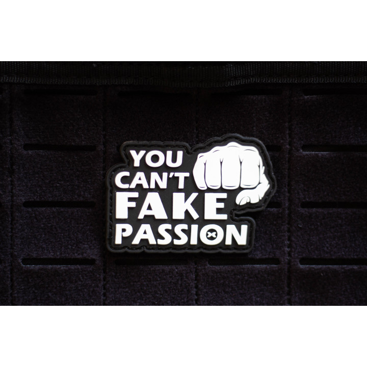 Patch PVC 3D velcro YOU CAN'T FAKE YOUR PASSION | PICSIL — Noir · Taille TU