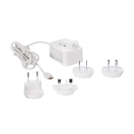 CHARGEUR UNIVERSEL AVEC CONNEXION MICRO USB - 5 VCC - 2.5 A - AVEC 4 F