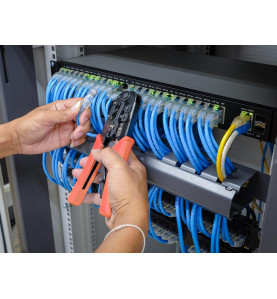 PINCE A SERTIR POUR CONNECTEURS MODULAIRES 6P4C (RJ11), 6P6C (RJ12), 8