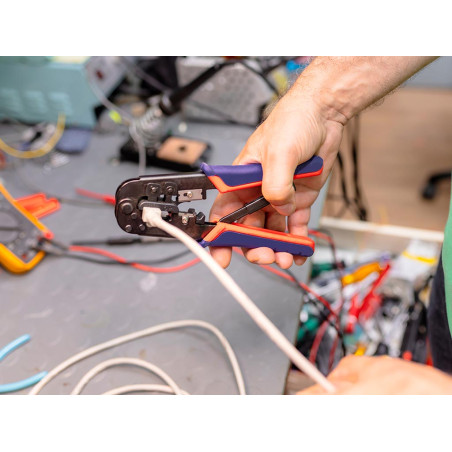 PINCE A SERTIR PROFESSIONNELLE POUR CONNECTEUR MODULAIRE 8P8C (RJ45)