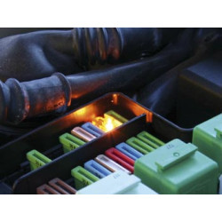FUSIBLE AUTOMOBILE AVEC VOYANT LUMINEUX (15A - BLEU)