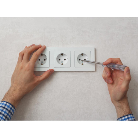 Tournevis testeur avec indication par lampe néon